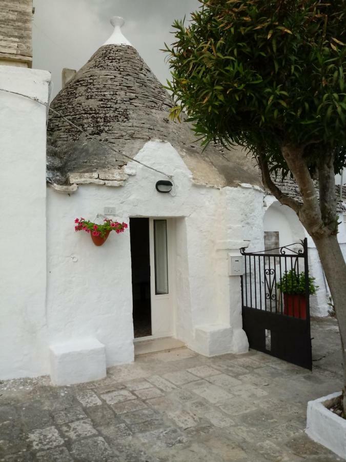 Casa Vacanza Trullo Lamaddalena Apartment โลโกโรตอนโด ภายนอก รูปภาพ